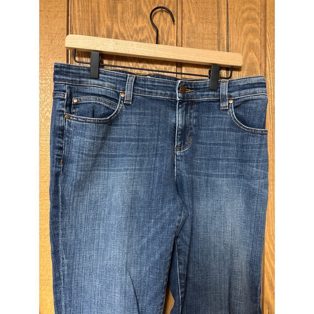 Eileen Fisher 98% Organic Cotton 2% Spandex Tapered Legged Denim Jeans Size 10 - Picture 3 of 9